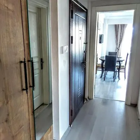 Cok Iyi Konumda 1+1 Daire Apartment *
