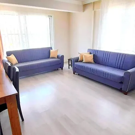 Cok Iyi Konumda 1+1 Daire Apartment *